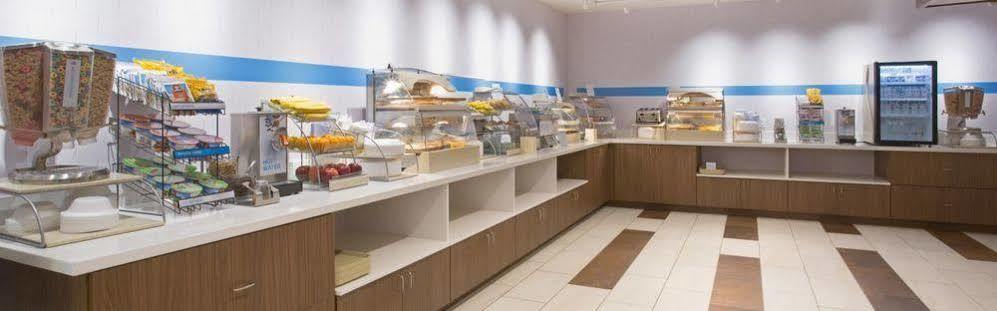 奥因斯米尔斯 - 巴尔的摩地区智选假日套房酒店 外观 照片
